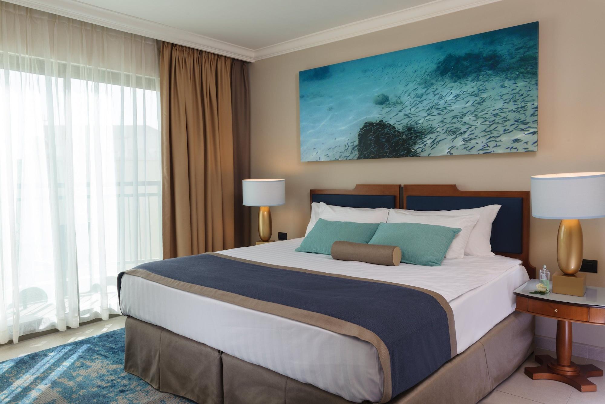 U Magic Palace Eilat Esterno foto A bedroom at the resort